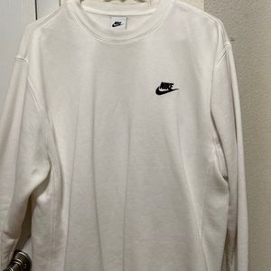 Nike Men’s Medium White Sweatshirt